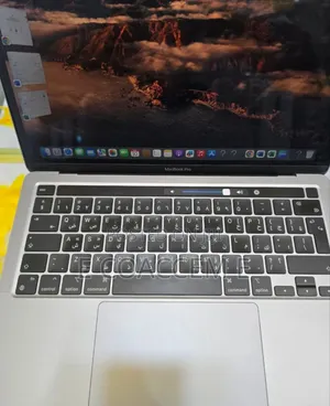 Photo - New Laptop Apple MacBook 8GB Apple M1 SSD 256GB