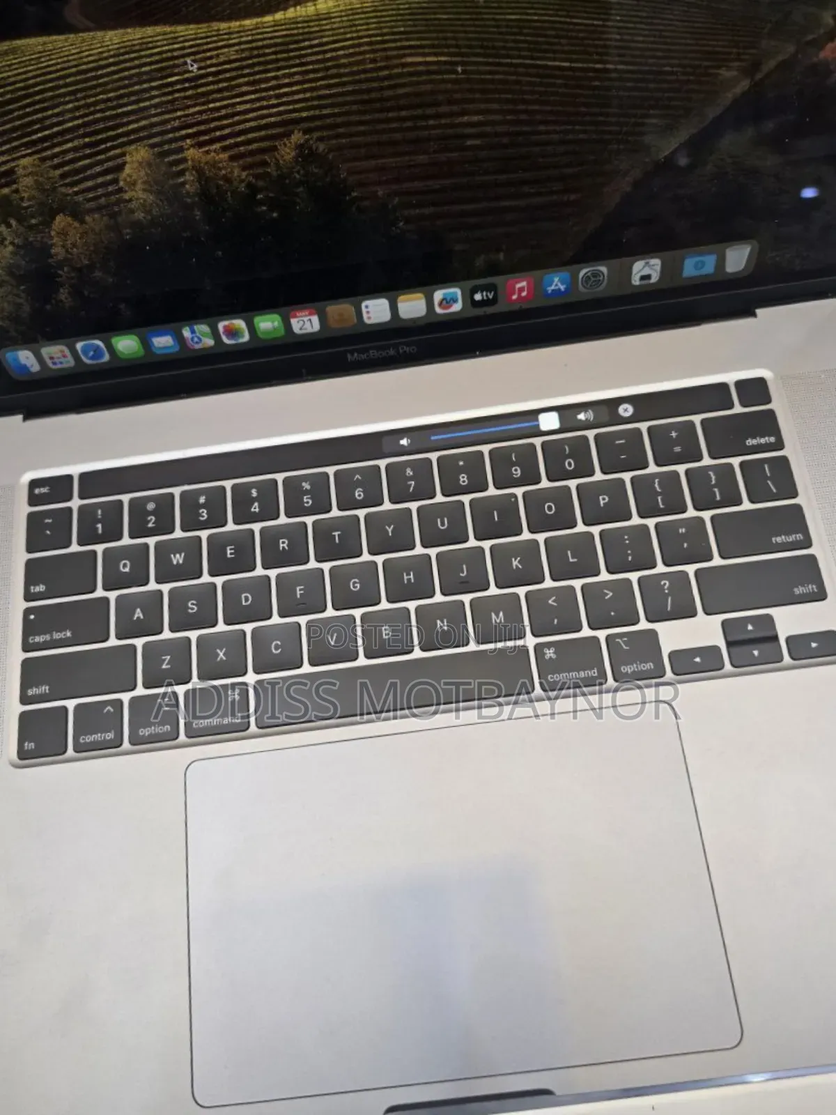 New Laptop Apple MacBook 2019 32GB Intel Core I9 SSD 1T