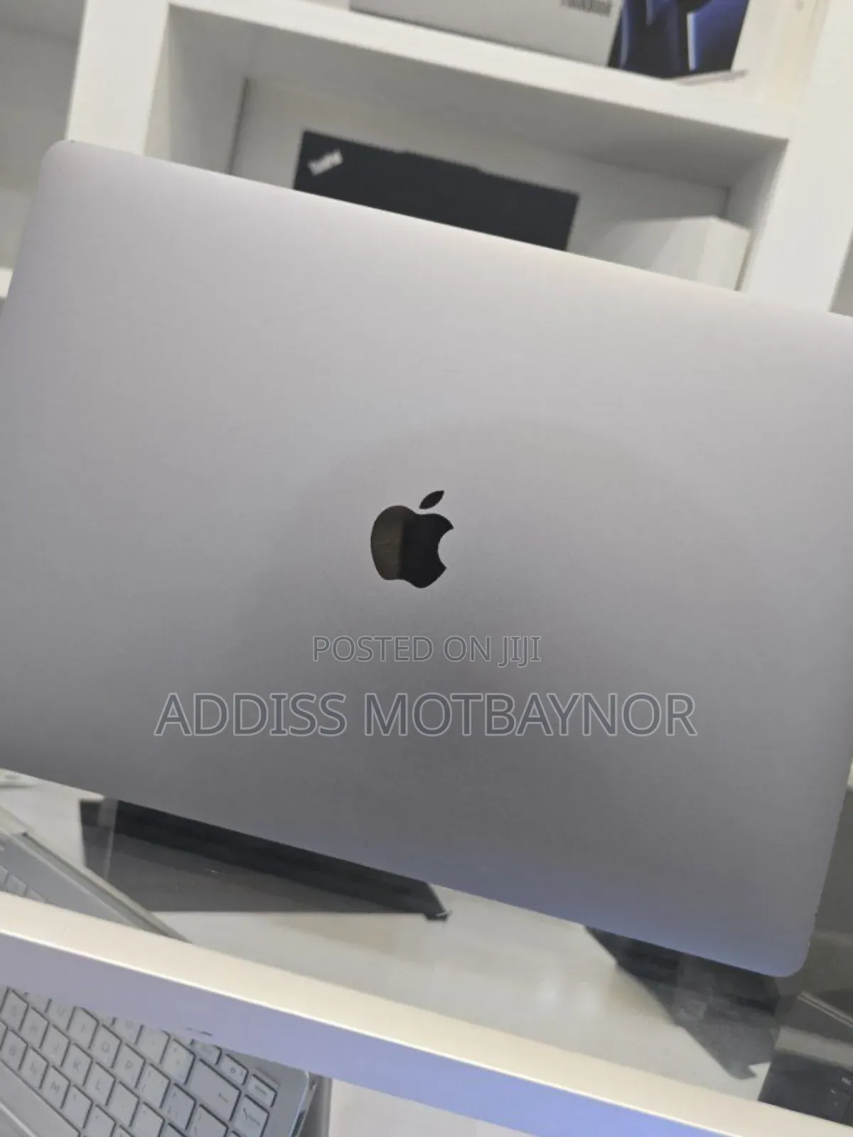 New Laptop Apple MacBook 2019 32GB Intel Core I9 SSD 1T