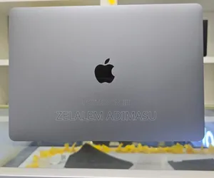 Photo - New Laptop Apple MacBook Pro 2020 M1 8GB Intel Core I5 SSD 256GB