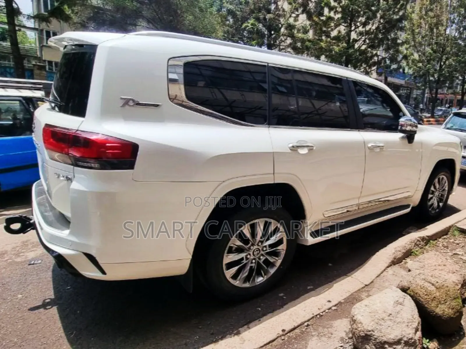 Toyota Land Cruiser 2023 White