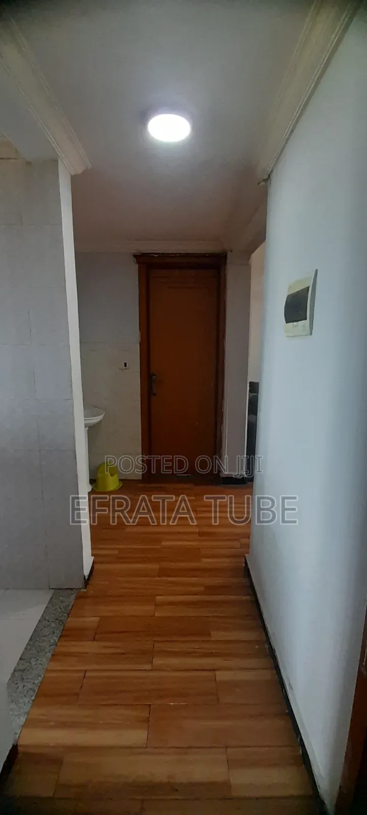 3bdrm Condo in Project 12, Akaky Kaliti for sale