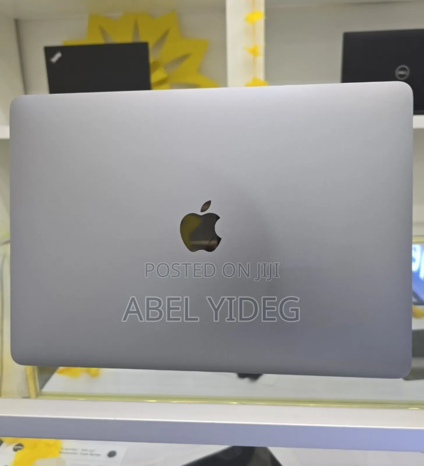 New Laptop Apple MacBook Pro 2020 M1 8GB Apple M1 SSD 256GB