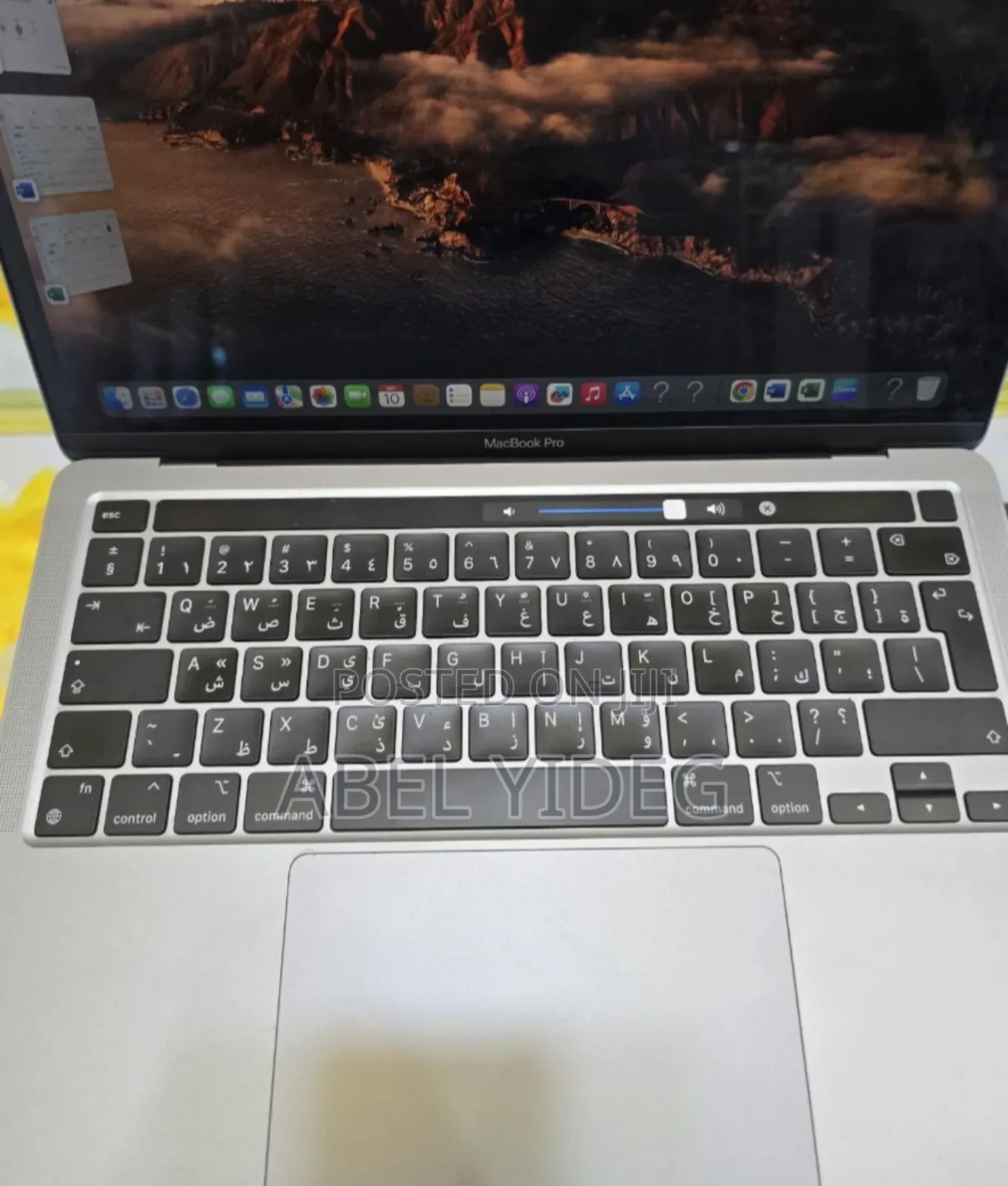 New Laptop Apple MacBook Pro 2020 M1 8GB Apple M1 SSD 256GB
