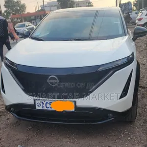 Photo - Nissan Ariya 2023 White