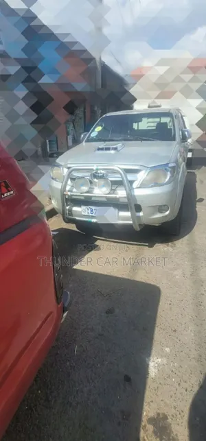 Toyota Hilux 2008 Gold