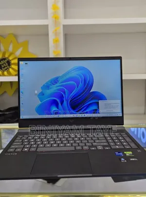 New Laptop HP Victus 15 16GB AMD Ryzen 7 SSD 1T