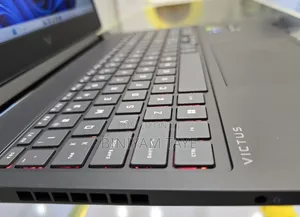 New Laptop HP Victus 15 16GB AMD Ryzen 7 SSD 1T