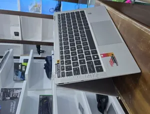 New Laptop HP EliteBook X360 1040 G7 16GB Intel Core I7 SSD 512GB