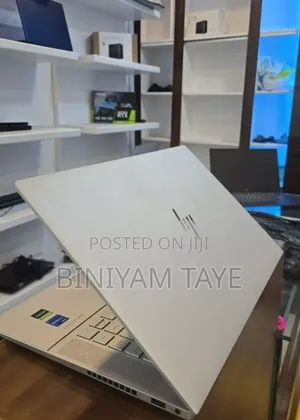 New Laptop HP Envy X360 16GB Intel Core I7 SSD 512GB