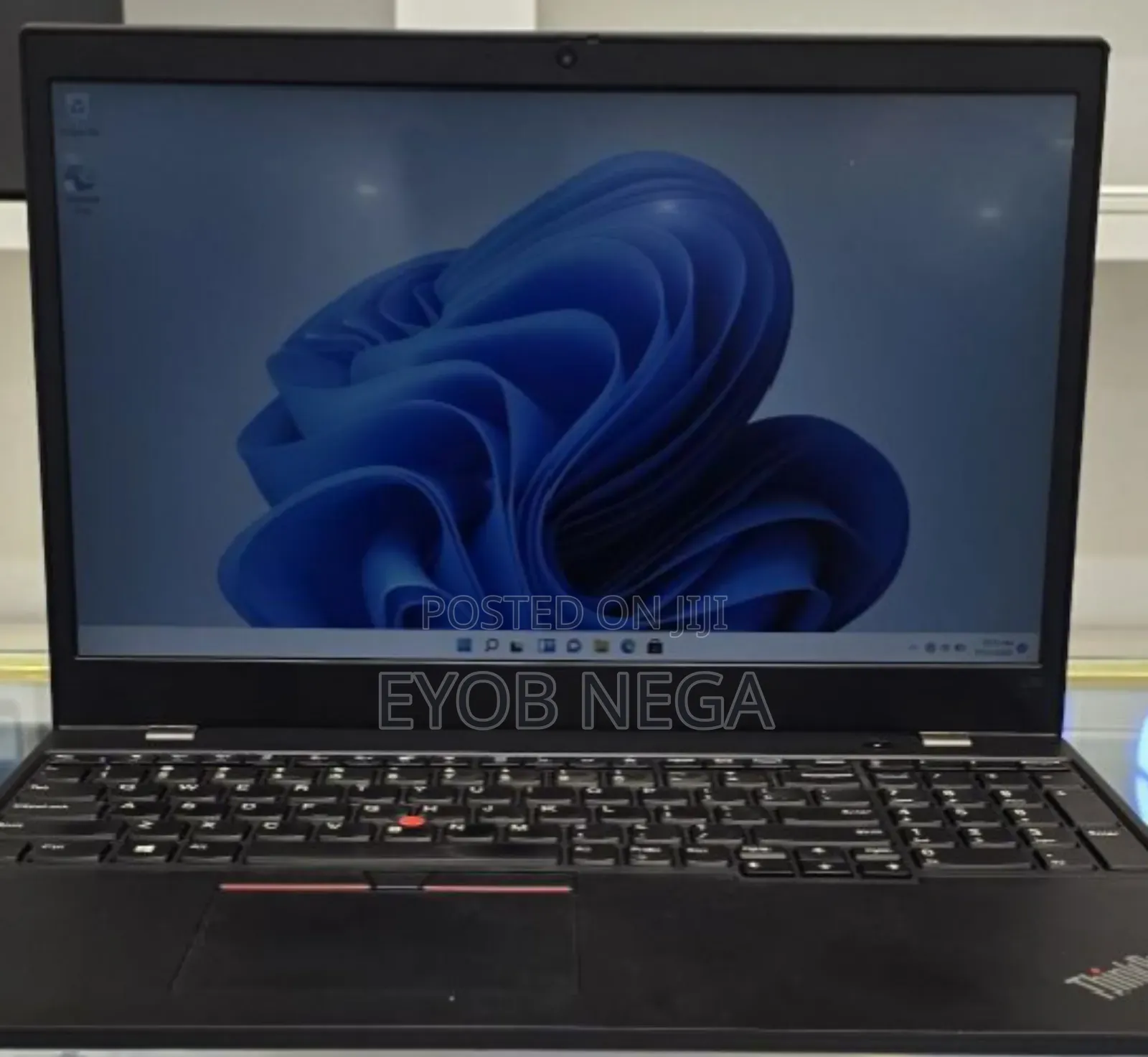 New Laptop Lenovo ThinkPad Yoga 8GB AMD Ryzen 5 SSD 256GB