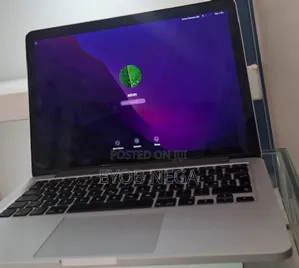 New Laptop Apple MacBook Pro 2017 8GB Intel Core I5 SSD 256GB