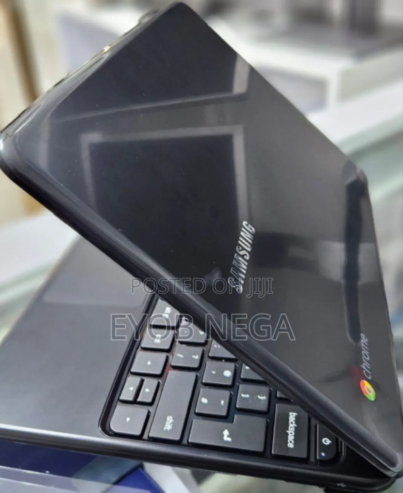 New Laptop Samsung Chromebook 3 11 4GB SSD 16 GB