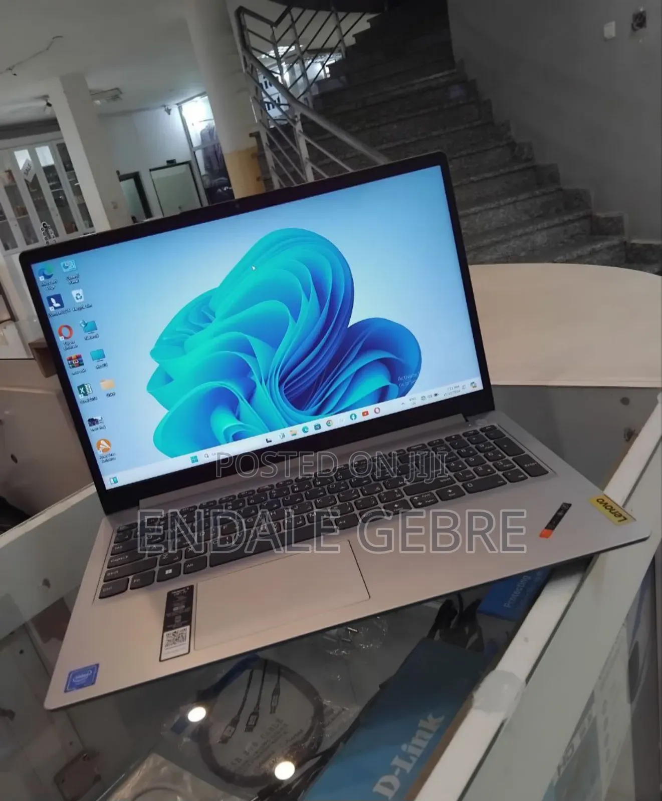 New Laptop Lenovo IdeaPad 1 4GB Intel Celeron SSD 256GB