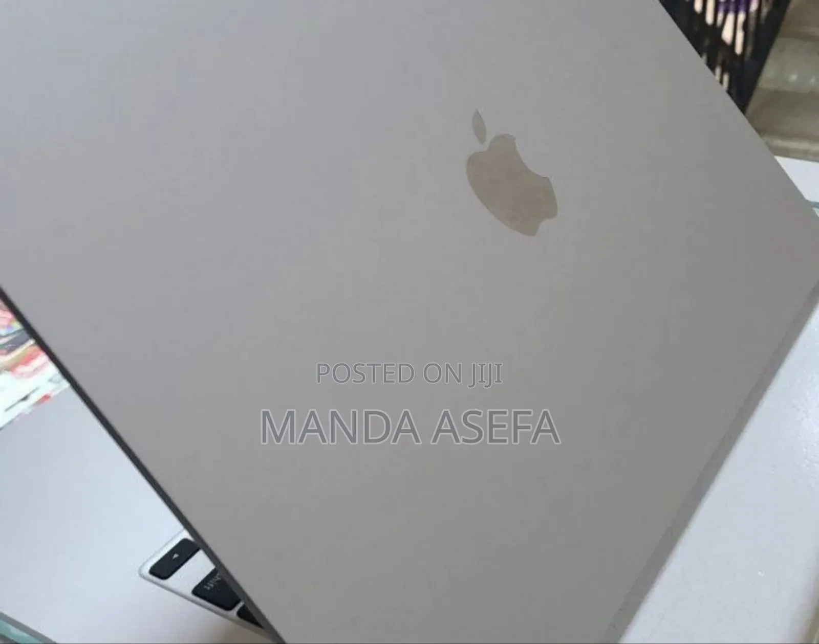 New Laptop Apple MacBook Air 2022 M2 8GB Apple M2 SSD 256GB