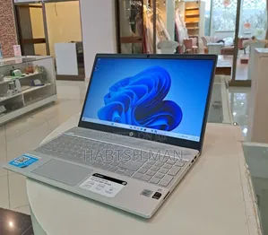 New Laptop HP Pavilion 15 16GB Intel Core I7 SSD 512GB