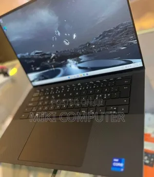 New Laptop Dell XPS 15 16GB Intel Core I7 SSD 512GB