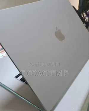 New Laptop Apple MacBook 8GB Apple M2 SSD 256GB