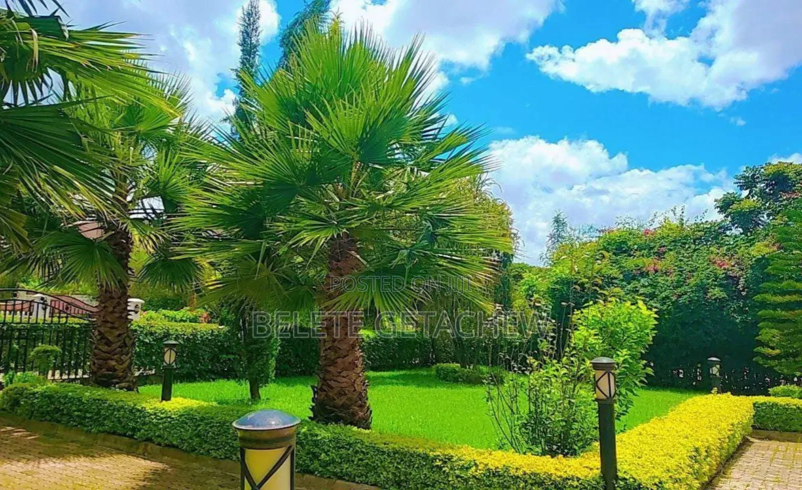 5bdrm House in Ccd Legetafo, Luxury, North Shewa for sale