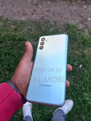 Samsung Galaxy M13 (India) 128 GB Gray