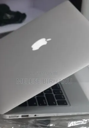 New Laptop Apple MacBook Air 2015 8GB Intel Core I5 SSD 256GB