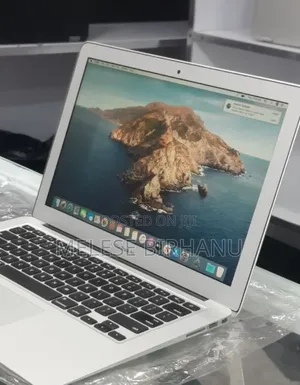 New Laptop Apple MacBook Air 2015 8GB Intel Core I5 SSD 256GB
