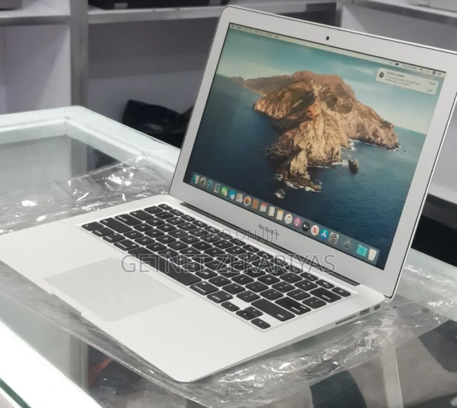 New Laptop Apple MacBook Air 2015 8GB Intel Core I5 SSD 256GB