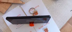 Key Chain With Phone Stand,Cat