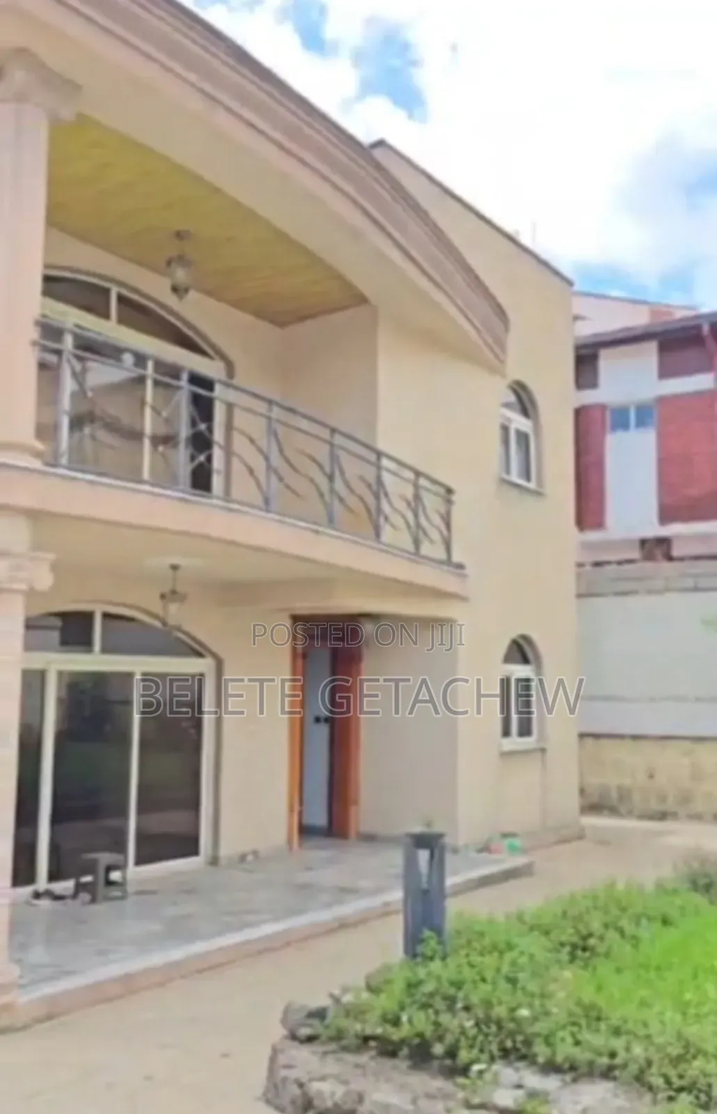 8bdrm House in Ayat, G+1 Luxury, Bole for sale