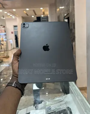 New Apple iPad Pro 13 (2024) 256 GB Black