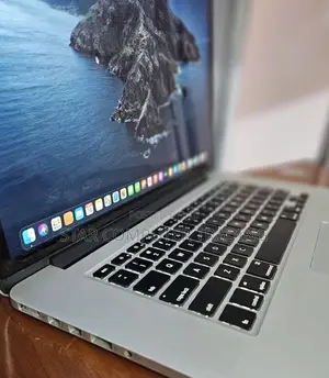 New Laptop Apple MacBook Pro 2014 16GB Intel Core I7 SSD 256GB