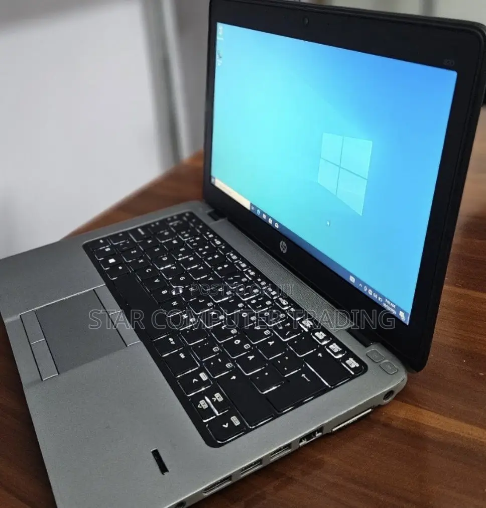New Laptop HP EliteBook 820 G2 4GB Intel Core I5 HDD 500GB