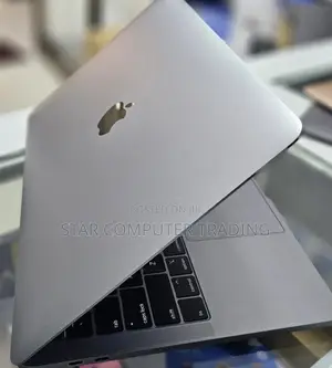 New Laptop Apple MacBook Pro 2020 8GB Intel Core I5 SSD 256GB