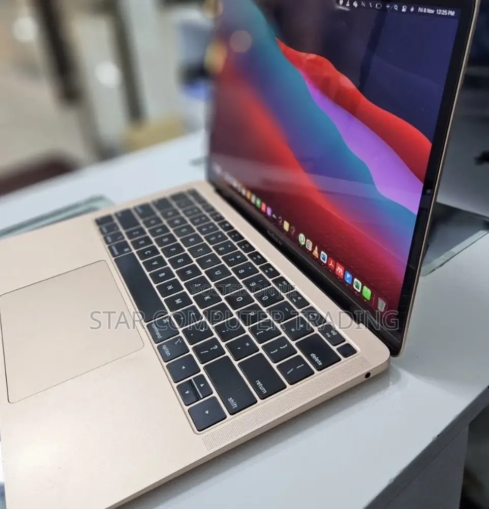 New Laptop Apple MacBook Air 2019 8GB Intel Core I5 SSD 256GB