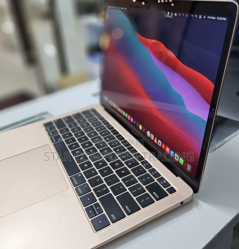 New Laptop Apple MacBook Air 2019 8GB Intel Core I5 SSD 256GB