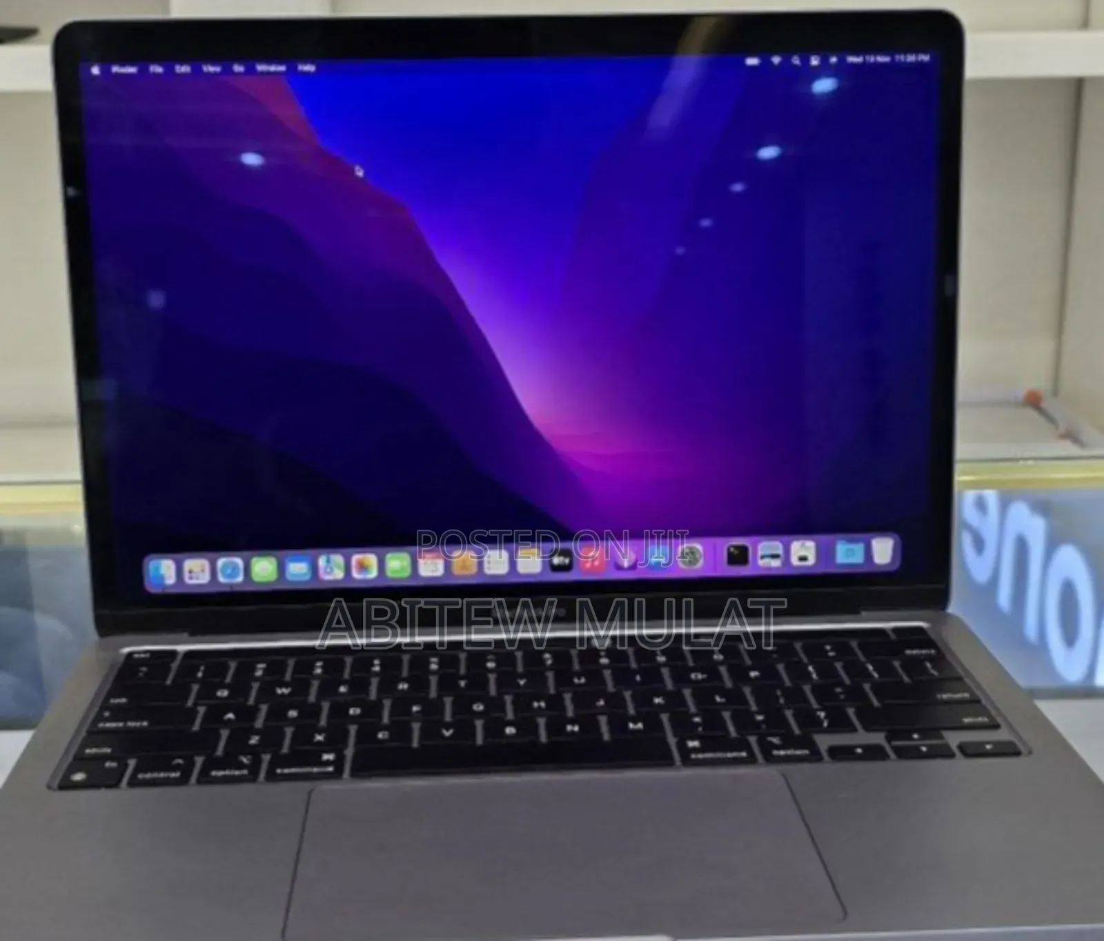 New Laptop Apple MacBook Pro 2020 M1 16GB Apple M1 SSD 1T