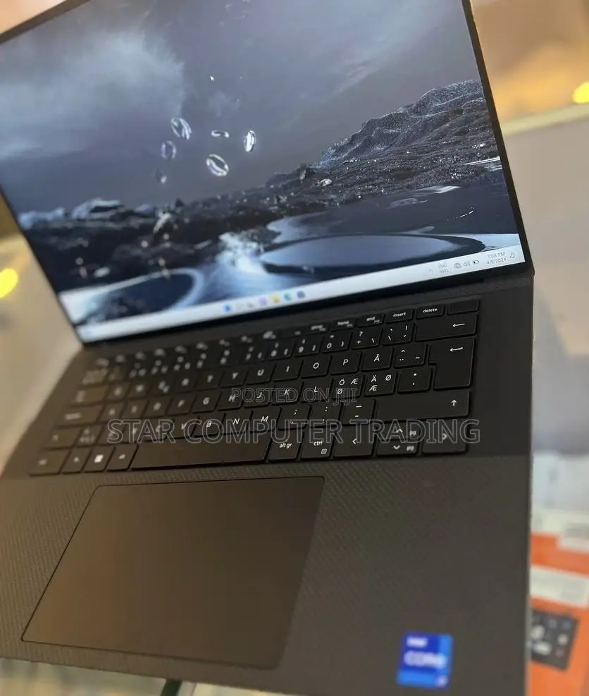 New Laptop Dell XPS 15 16GB Intel Core I7 SSD 512GB