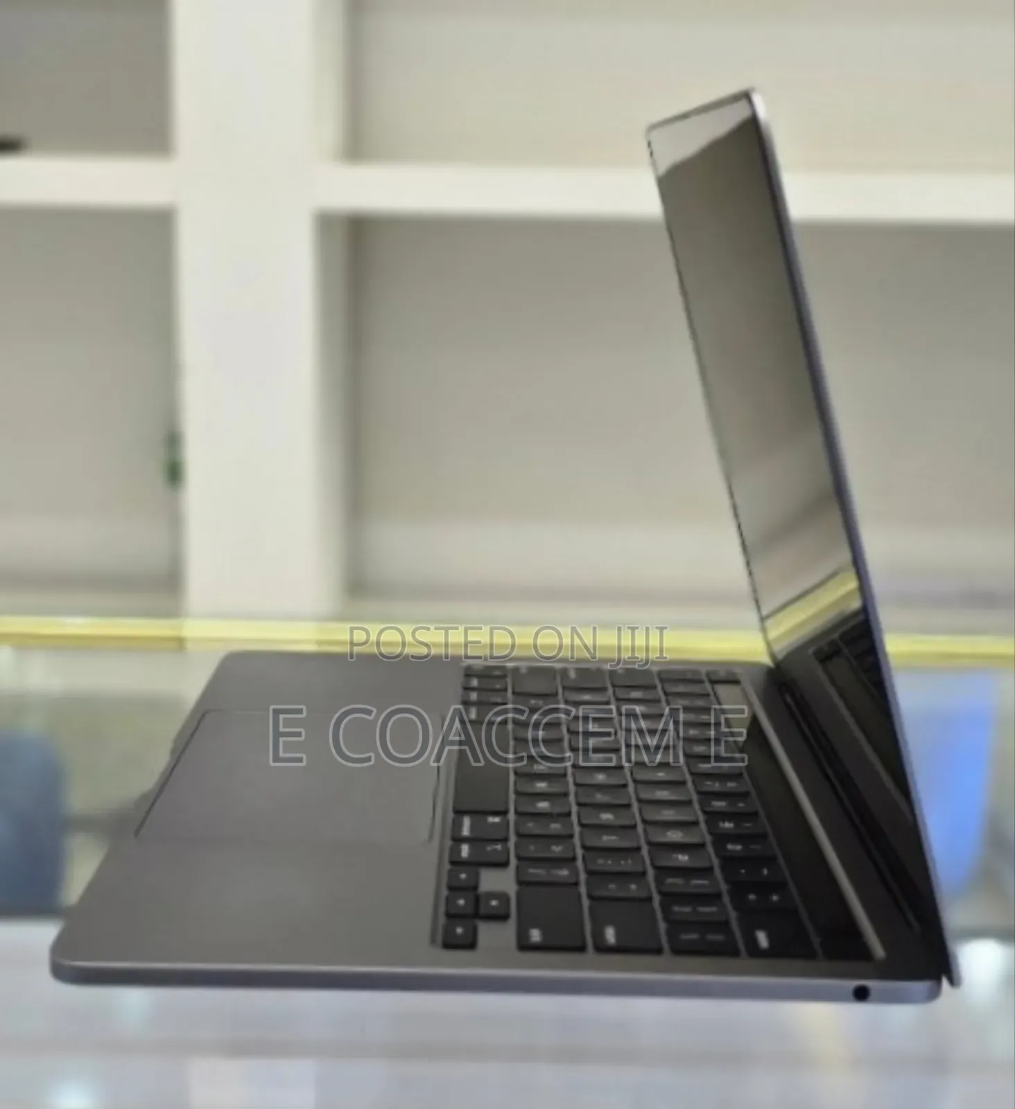 New Laptop Apple MacBook 16GB Apple M1 SSD 1T