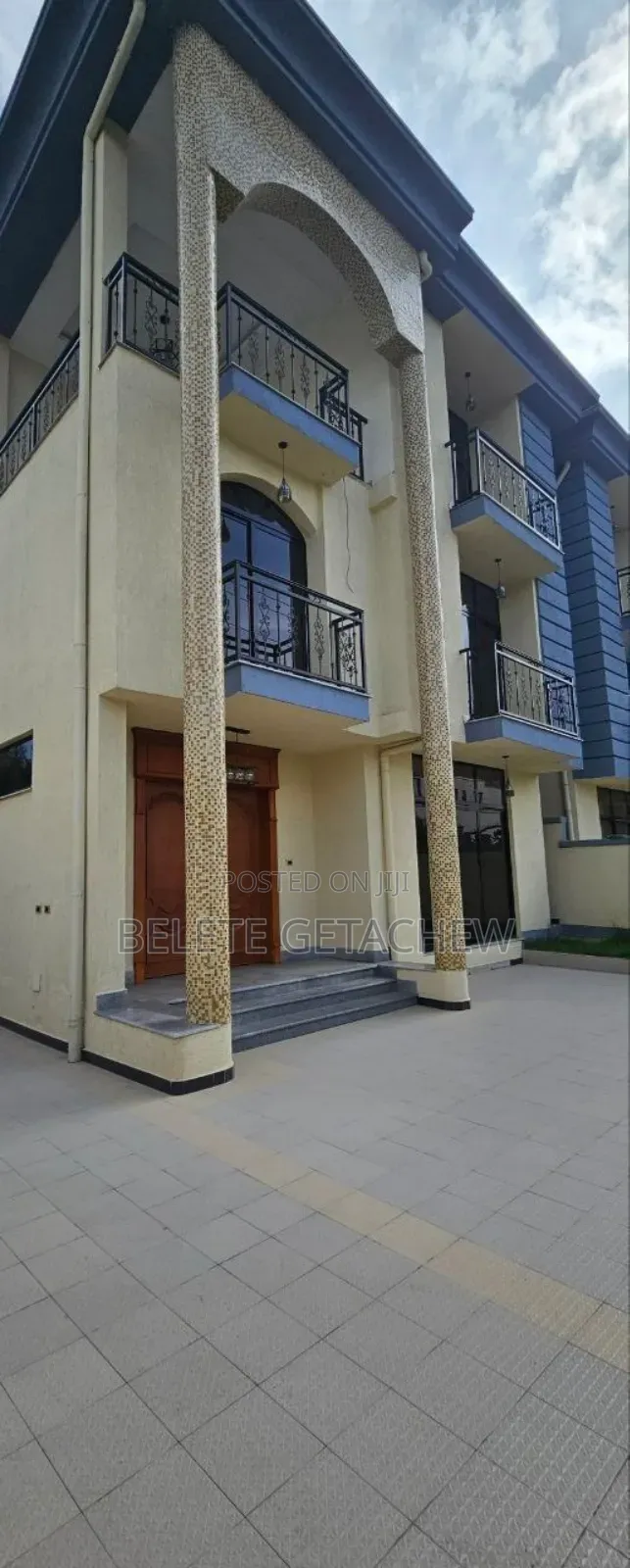 8bdrm House in Cmc, G+2 Luxury, Bole for sale