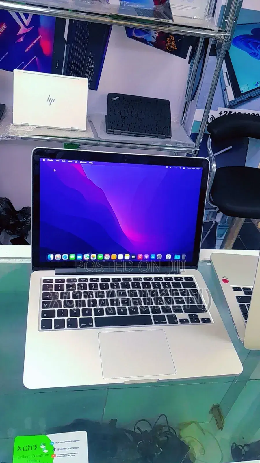 New Laptop Apple MacBook Pro 2015 8GB Intel Core I7 SSD 256GB