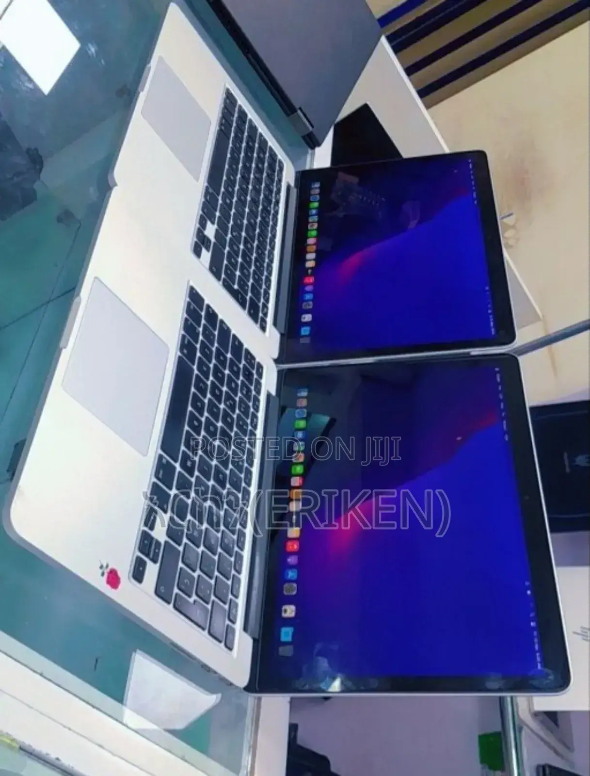 New Laptop Apple MacBook Pro 2015 8GB Intel Core I7 SSD 256GB