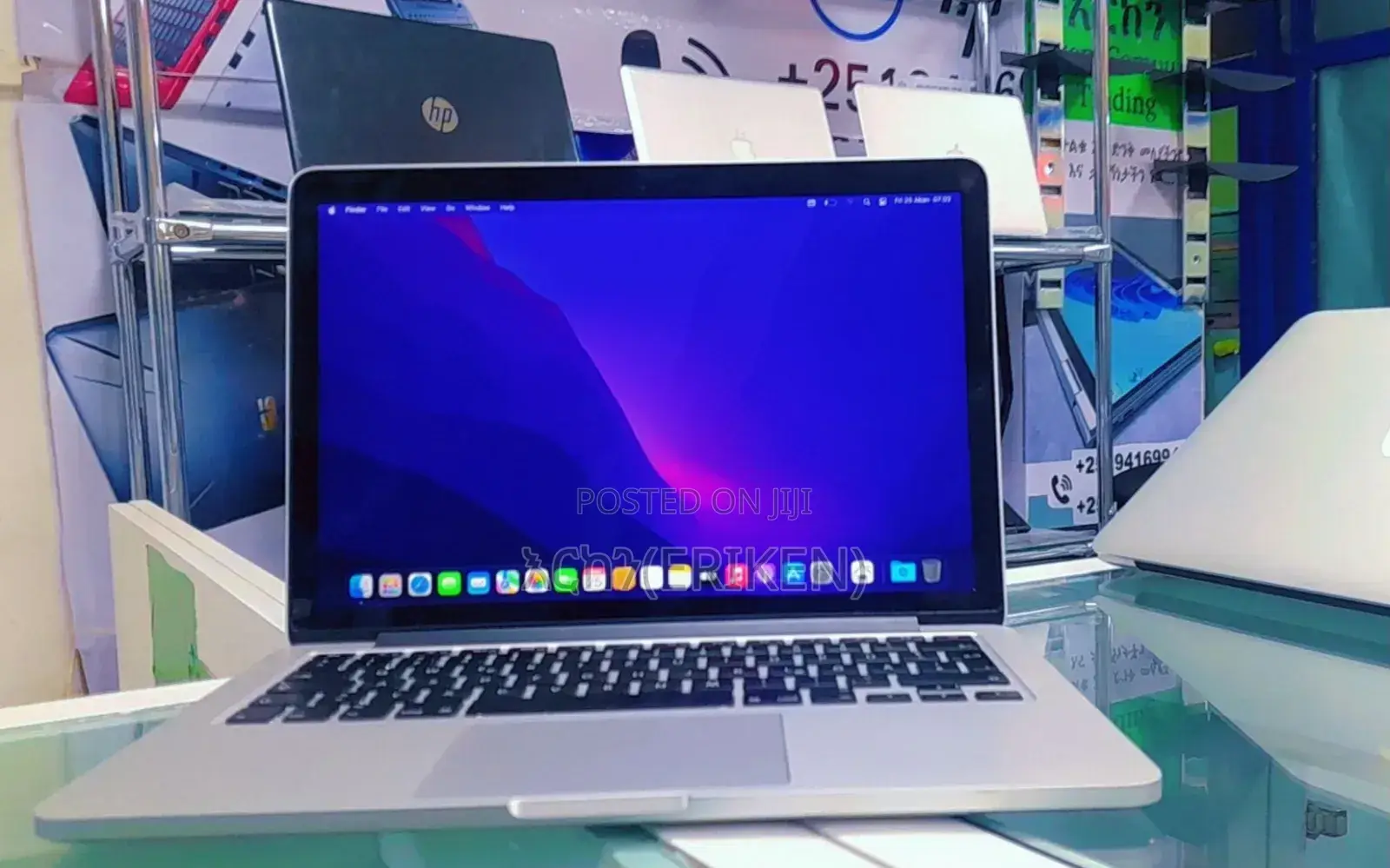 New Laptop Apple MacBook Pro 2015 8GB Intel Core I7 SSD 256GB