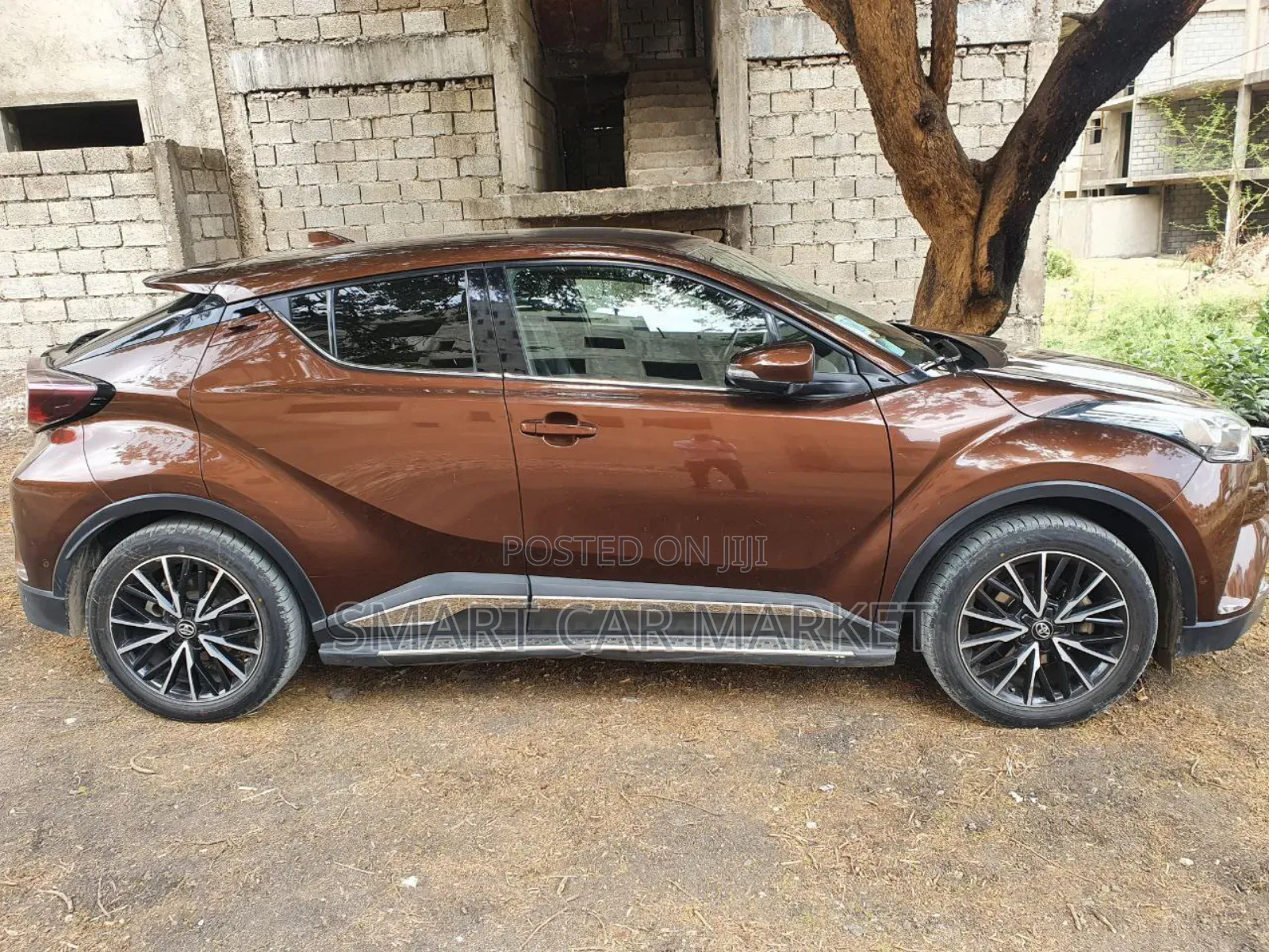 Toyota C-HR 2017 Brown