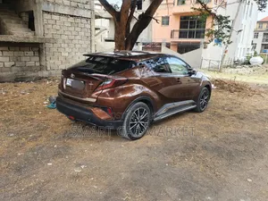 Toyota C-HR 2017 Brown