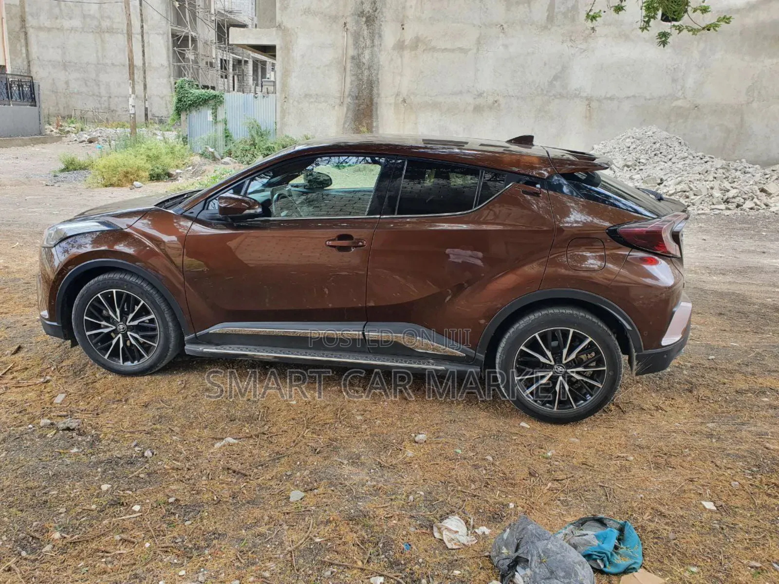 Toyota C-HR 2017 Brown
