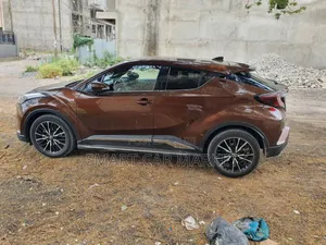 Toyota C-HR 2017 Brown
