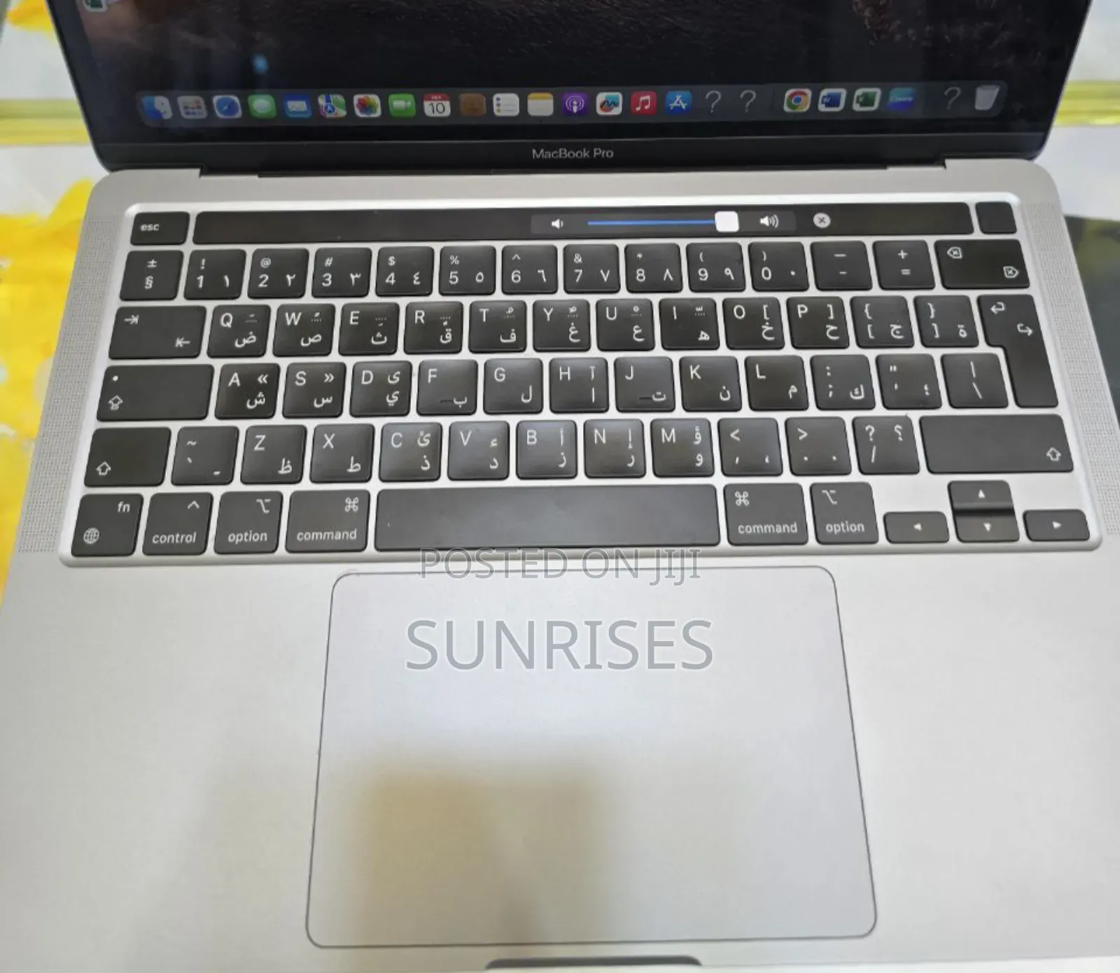 New Laptop Apple MacBook Pro M1 8GB Apple M1 SSD 256GB