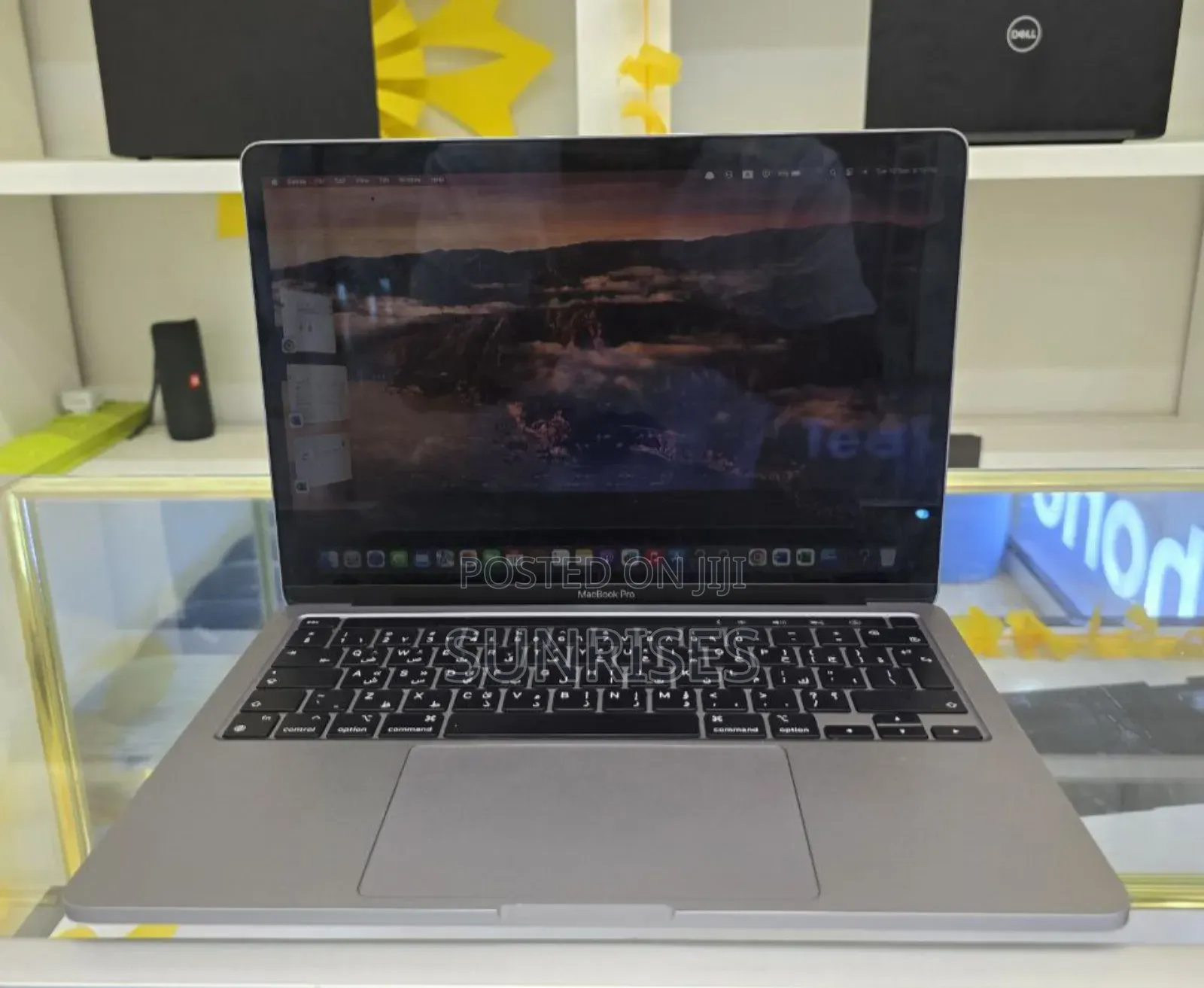 New Laptop Apple MacBook Pro M1 8GB Apple M1 SSD 256GB