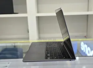 Photo - New Laptop Apple MacBook Pro M1 16GB Apple M1 SSD 1T