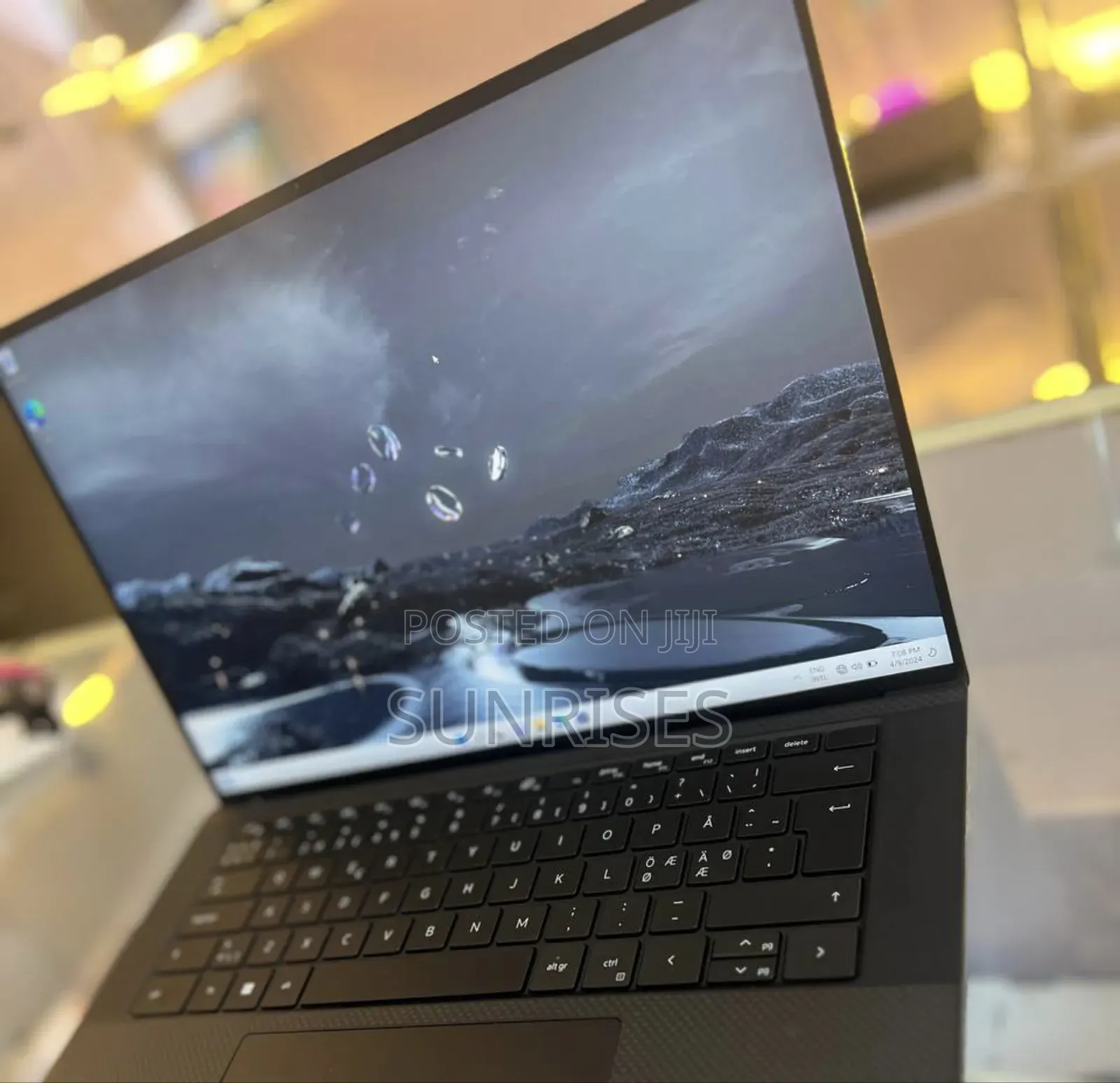 New Laptop Dell XPS 15 16GB Intel Core I7 SSD 512GB